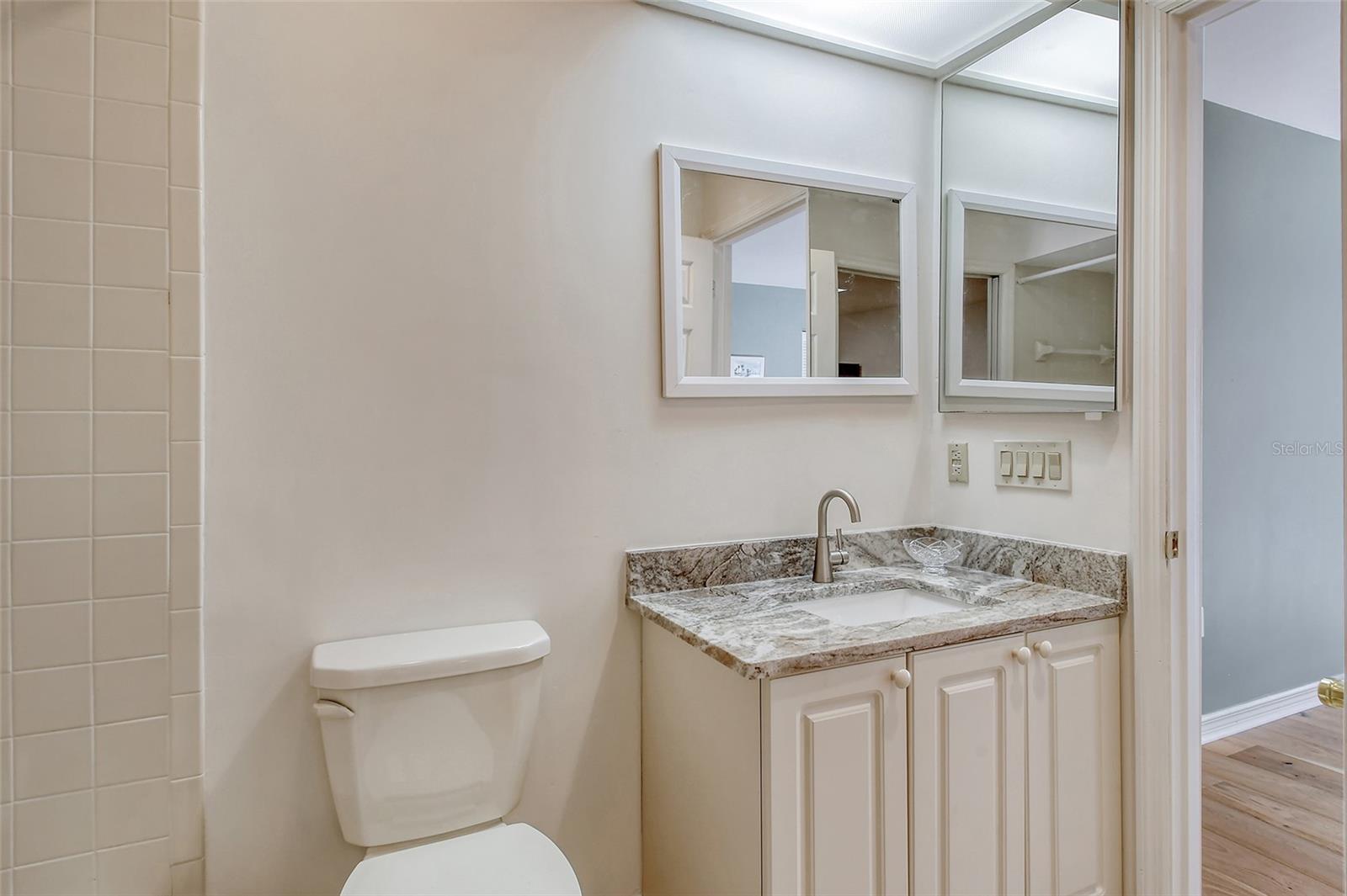 2383 HARBOUR OAKS DR