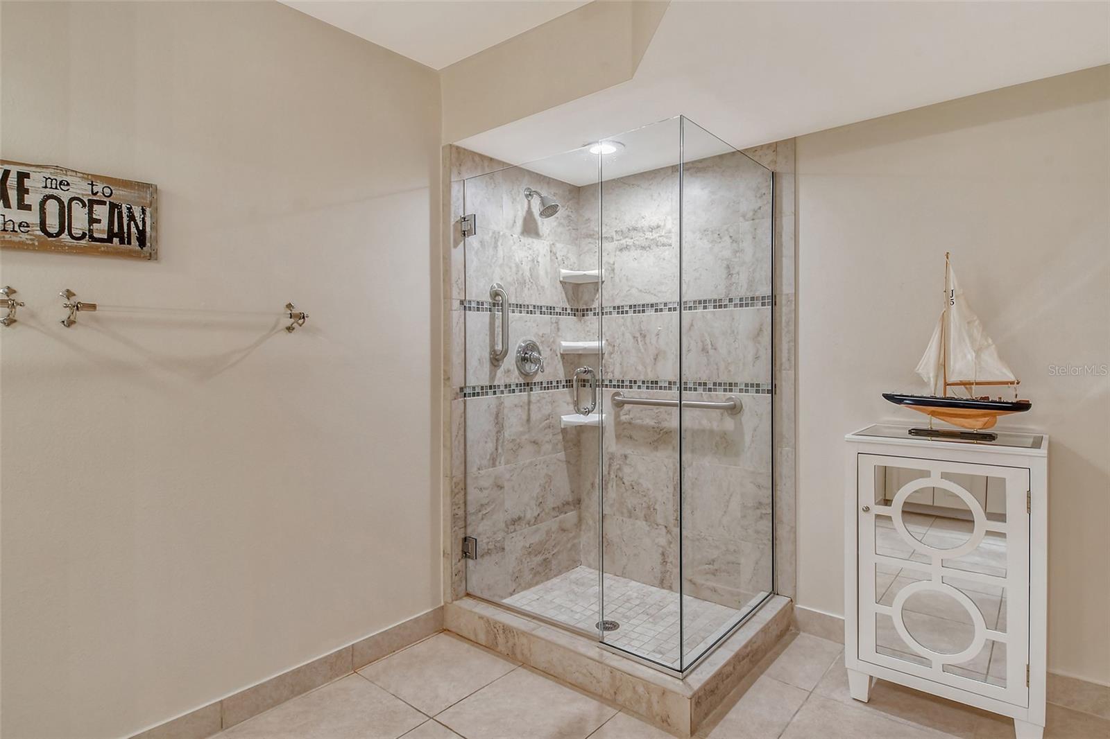 2383 HARBOUR OAKS DR