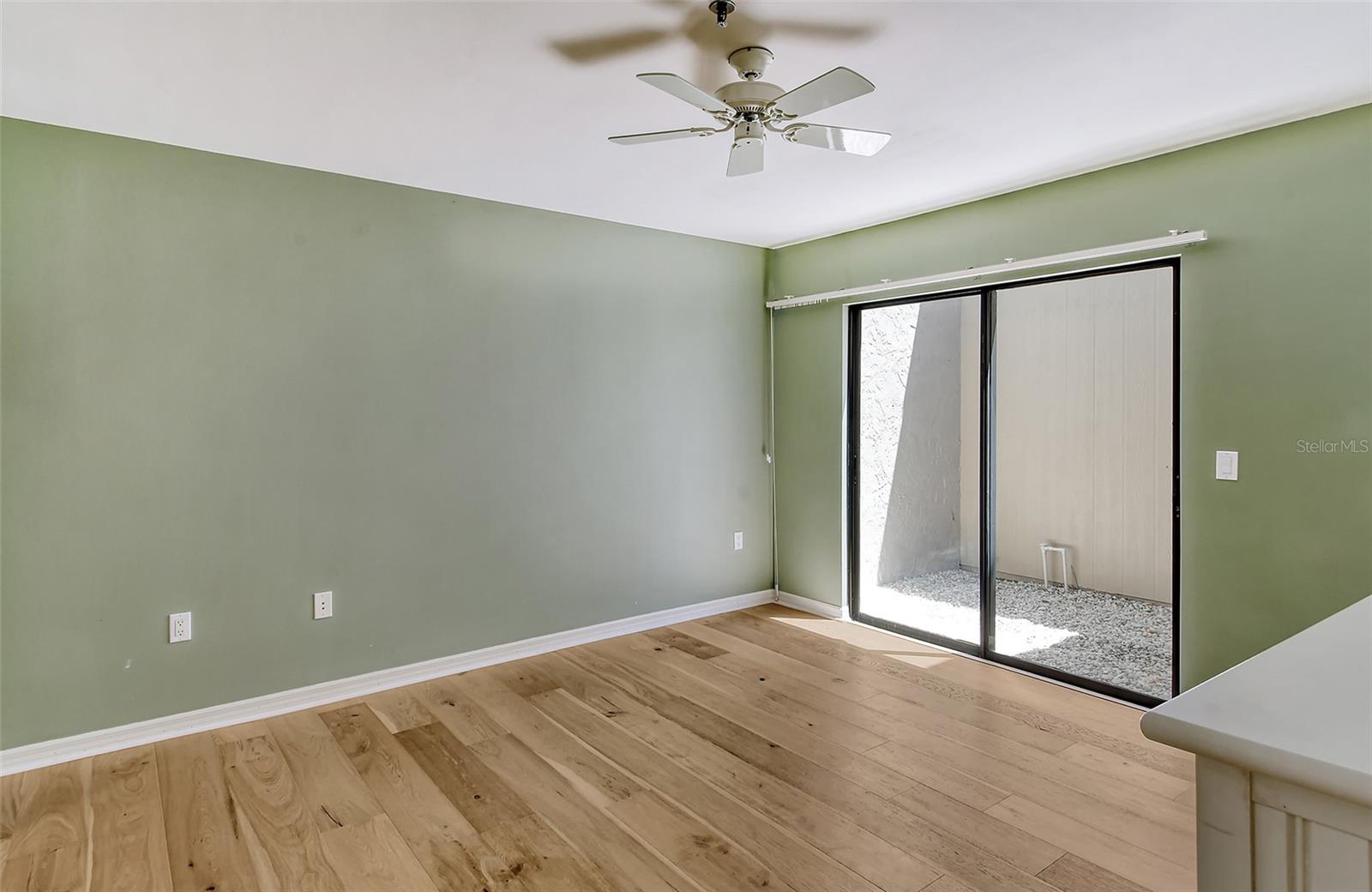 2383 HARBOUR OAKS DR