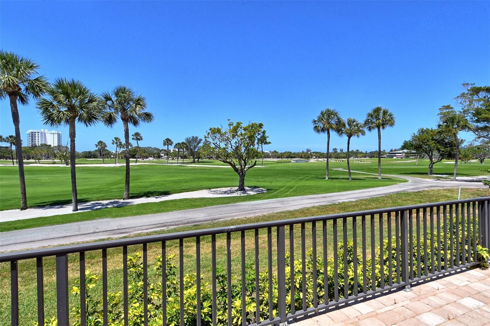 2383 HARBOUR OAKS DR