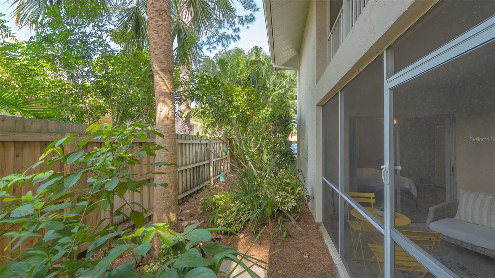 2121 WOOD ST #105