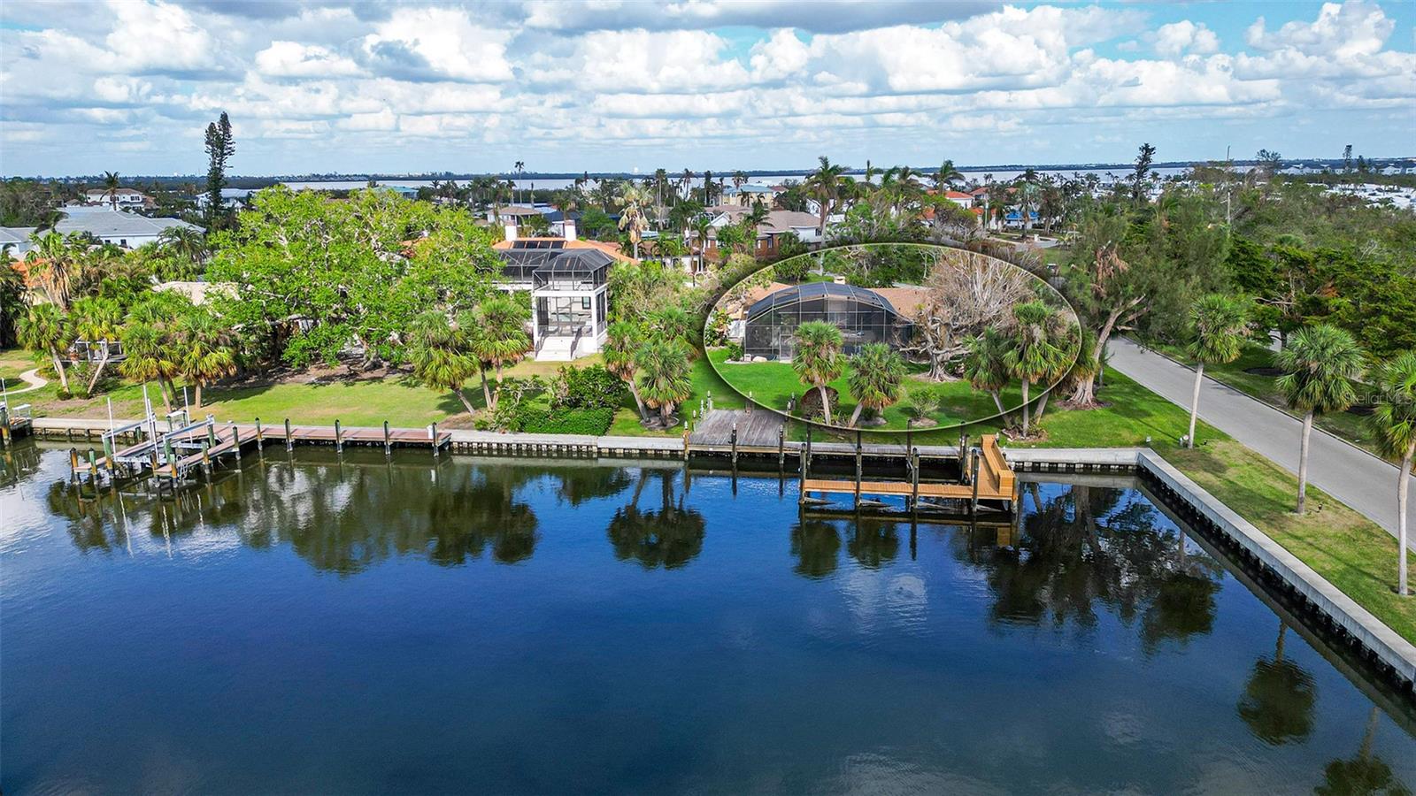 5901 EMERALD HARBOR DR