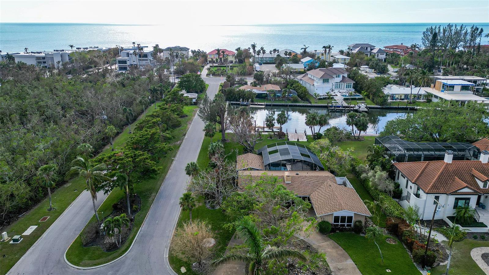 5901 EMERALD HARBOR DR