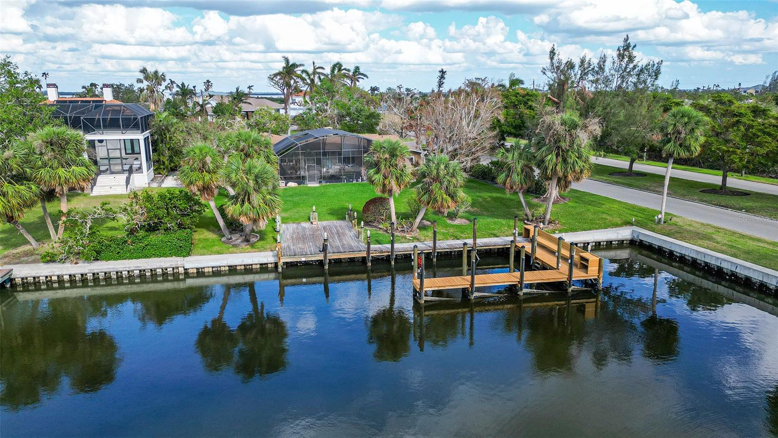 5901 EMERALD HARBOR DR