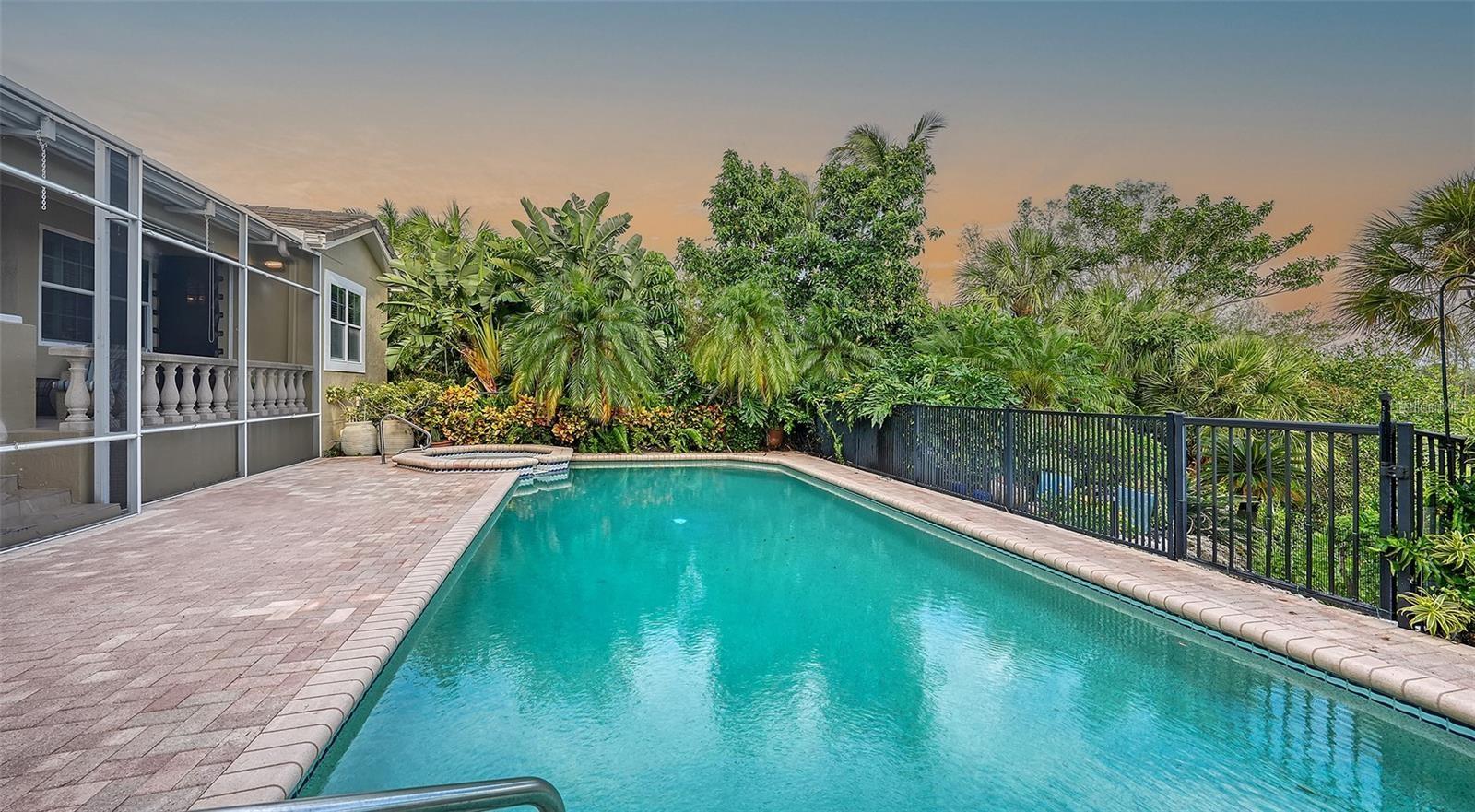 3310 SABAL COVE LN