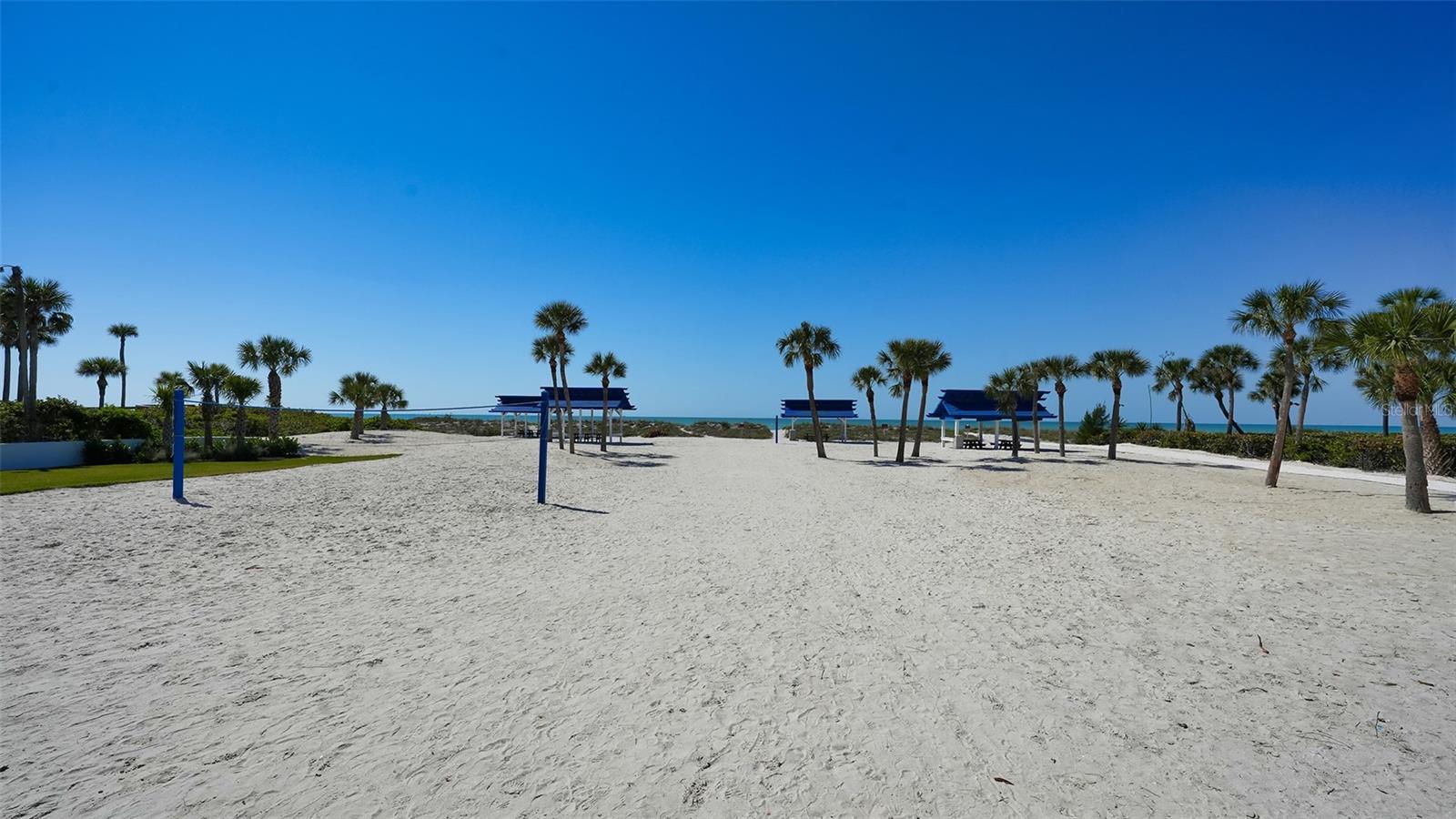 2195 HARBOURSIDE DR #404