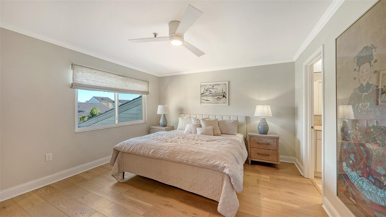 2195 HARBOURSIDE DR #404