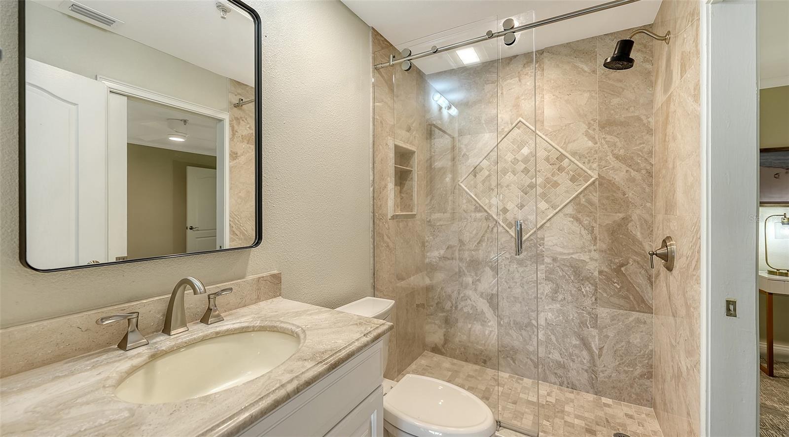 2195 HARBOURSIDE DR #404