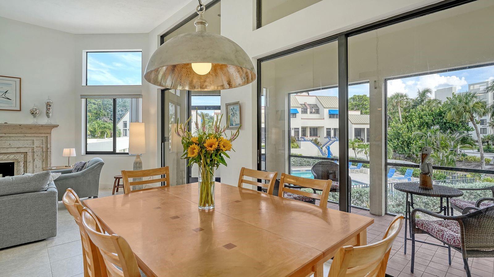 1922 HARBOURSIDE DR #1104