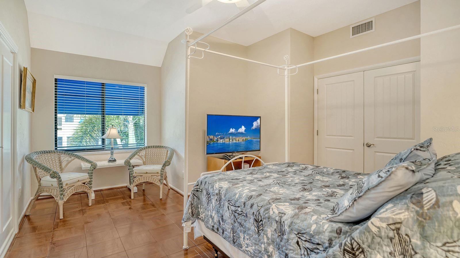 1922 HARBOURSIDE DR #1104