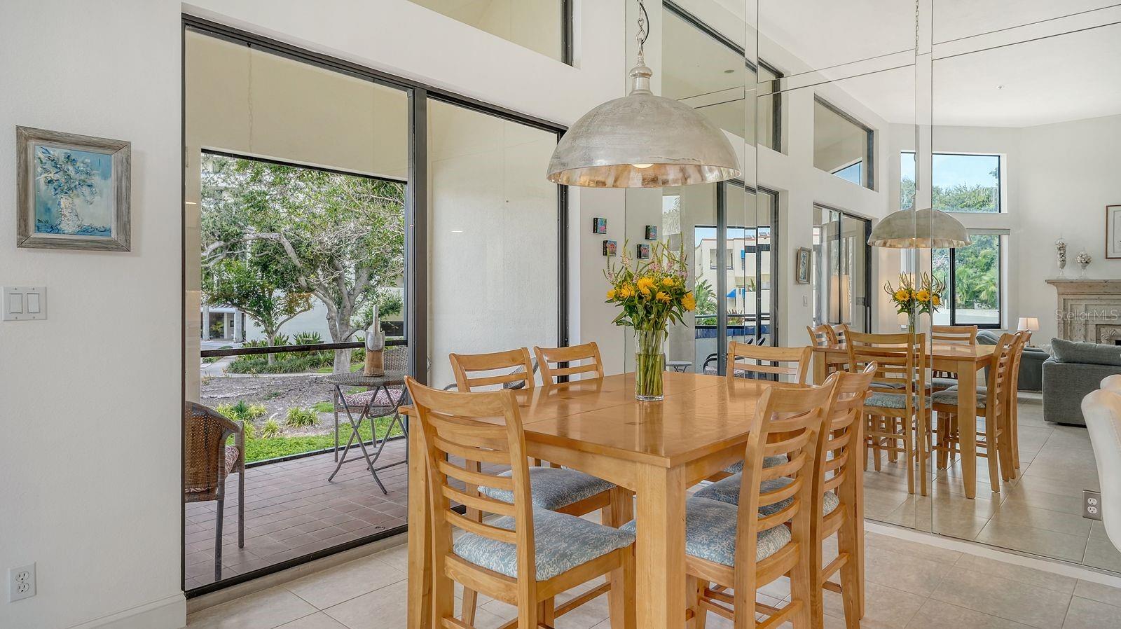 1922 HARBOURSIDE DR #1104