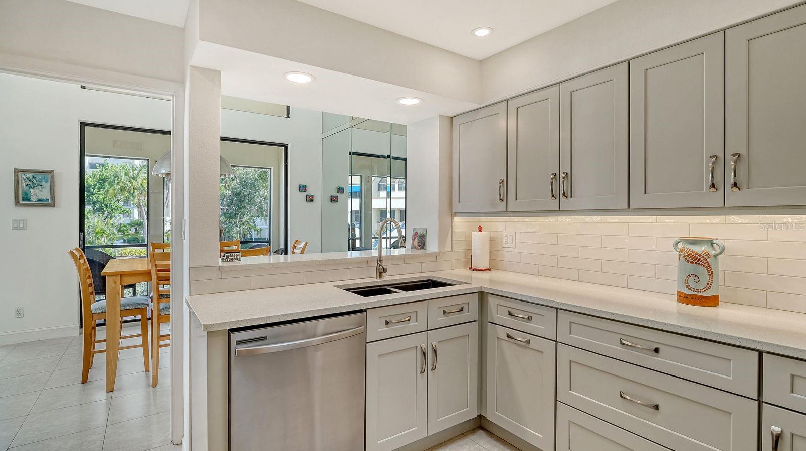 1922 HARBOURSIDE DR #1104