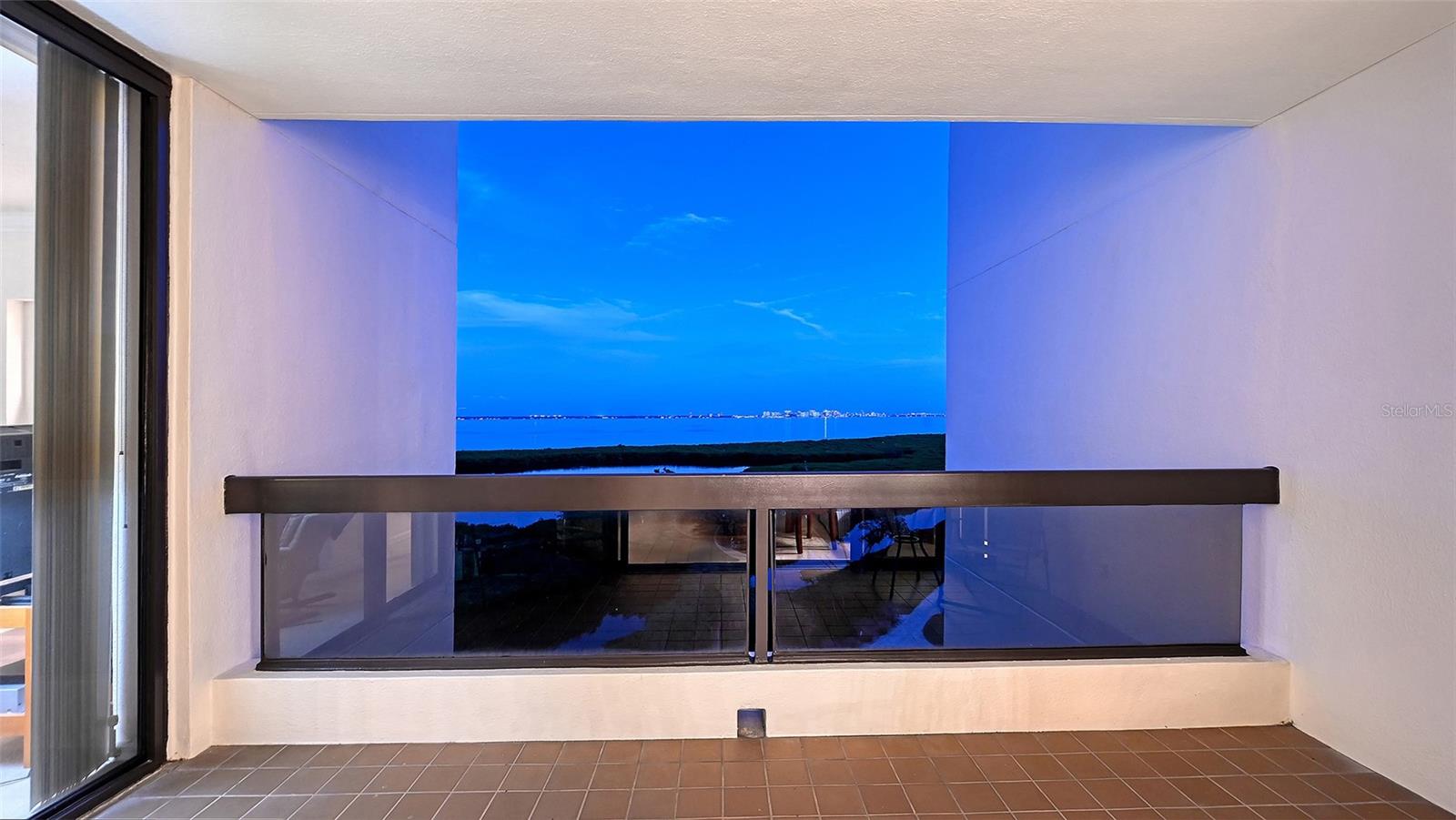 1932 HARBOURSIDE DR #254