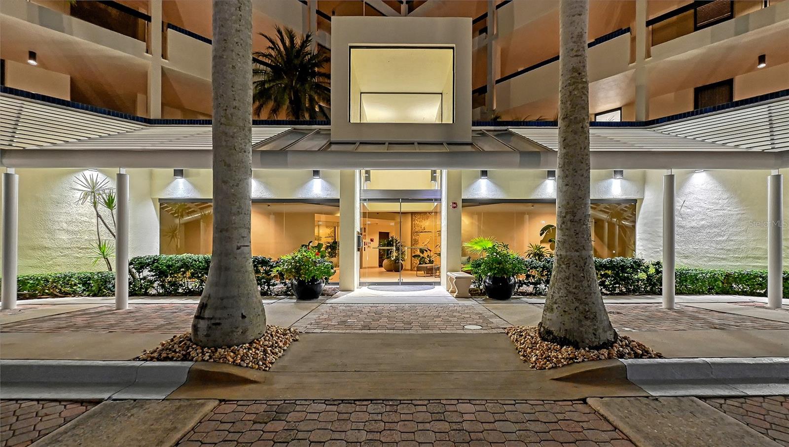 1932 HARBOURSIDE DR #254