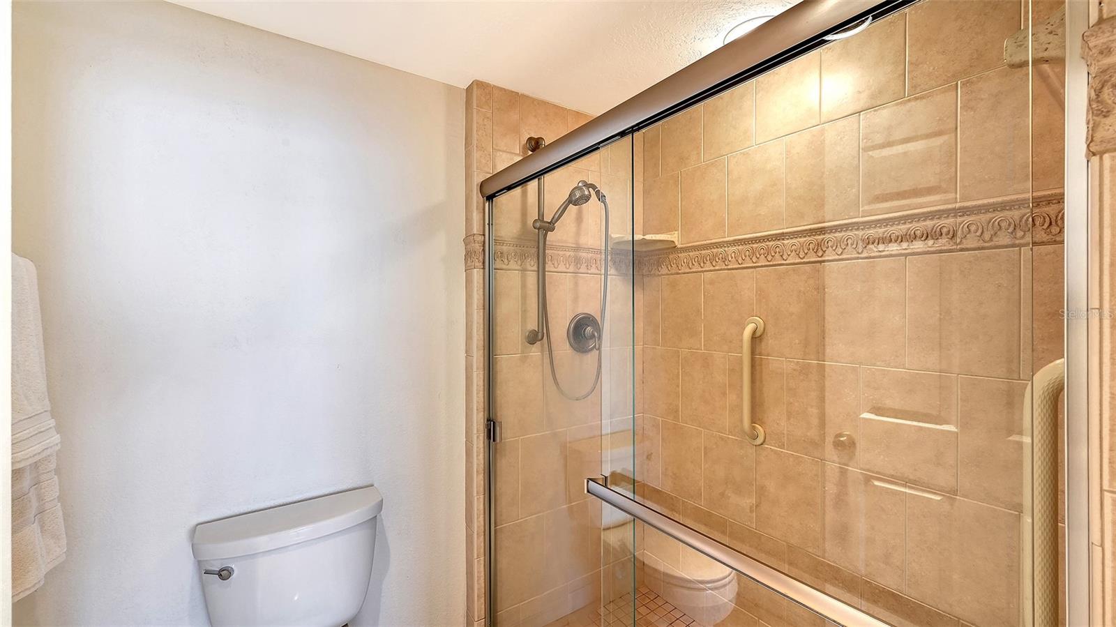 1932 HARBOURSIDE DR #254