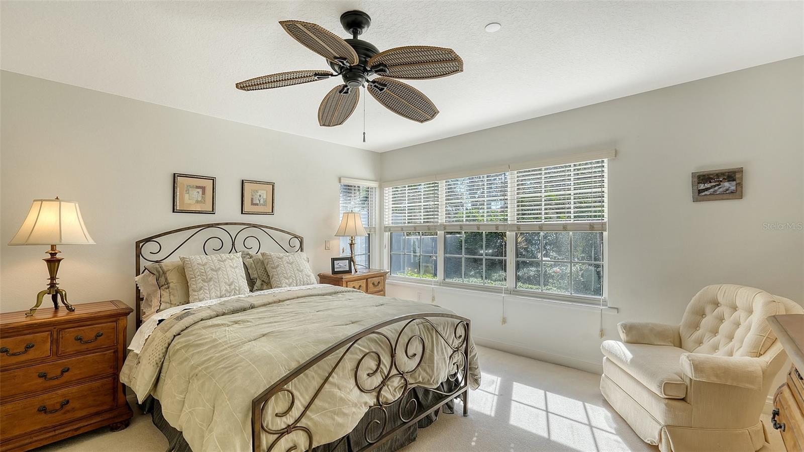 3465 WINDING OAKS DR #33