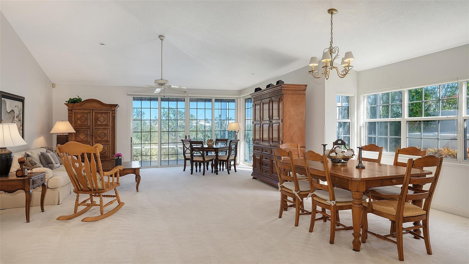 3465 WINDING OAKS DR #33