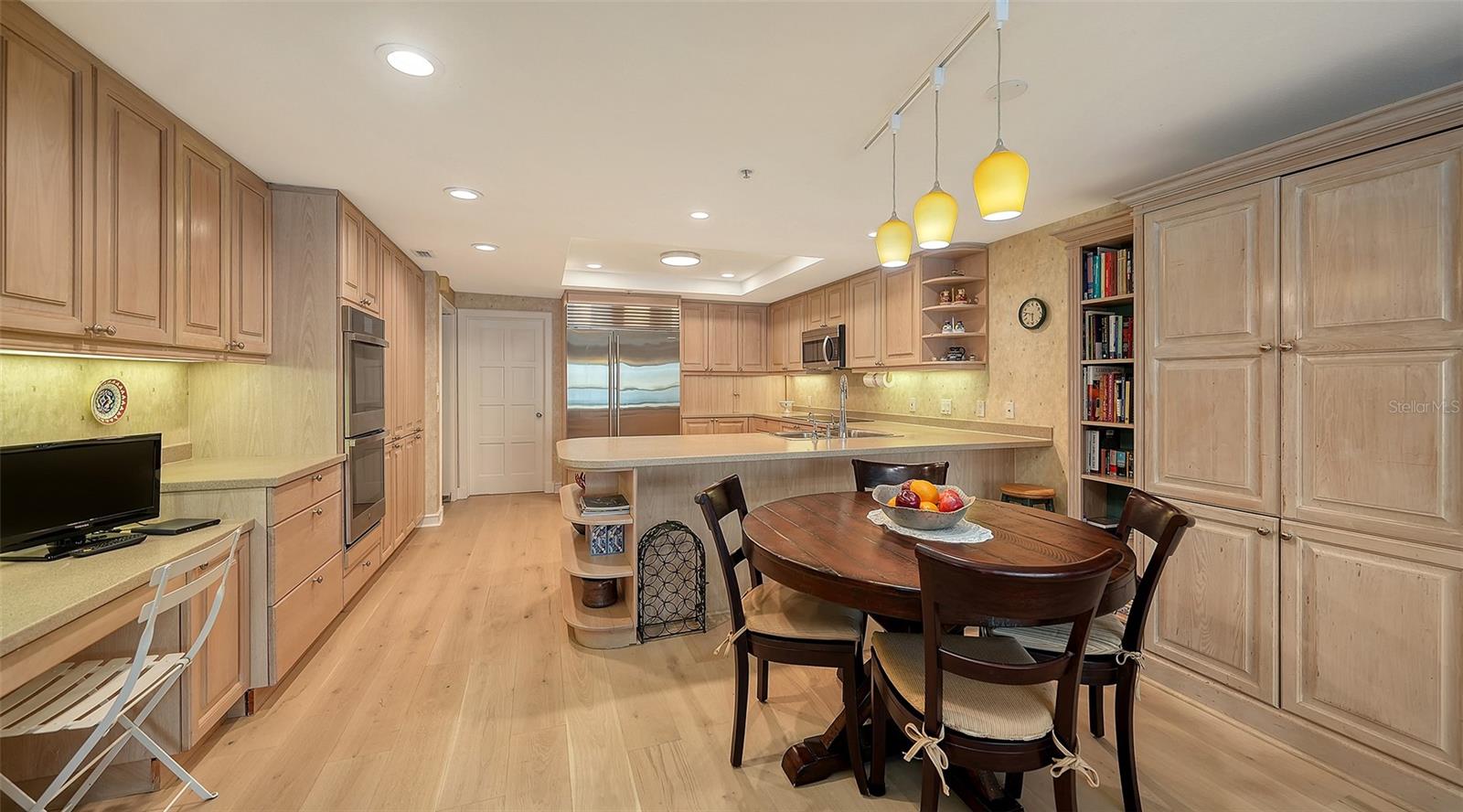 2450 HARBOURSIDE DR #234
