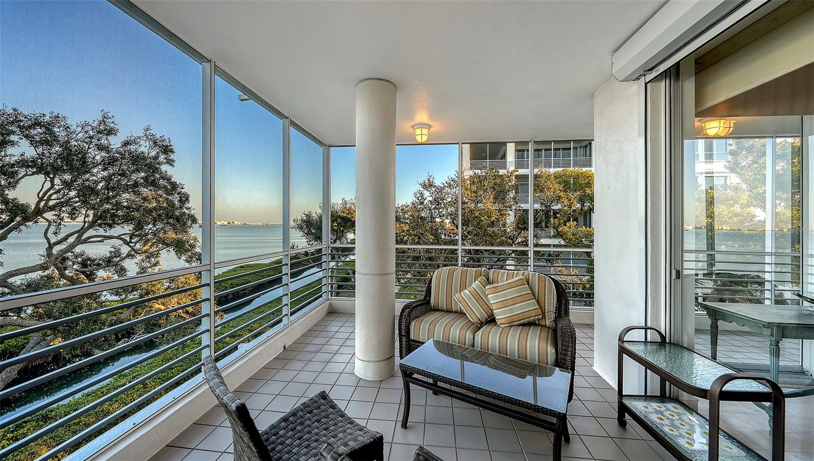 2450 HARBOURSIDE DR #234