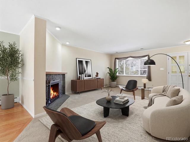 3330 S Oneida Way