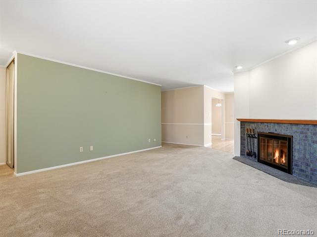 3330 S Oneida Way