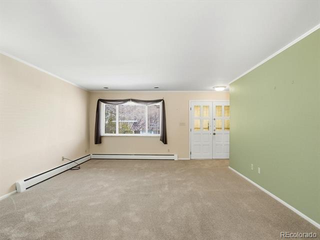 3330 S Oneida Way