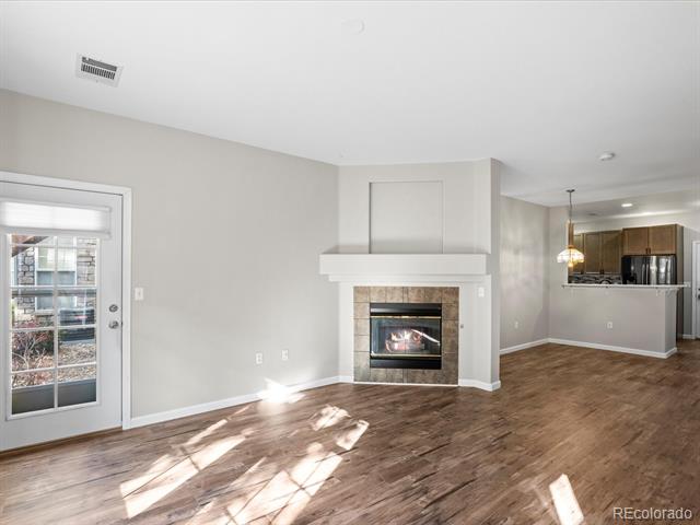 4005 S Dillon Way Unit: 102