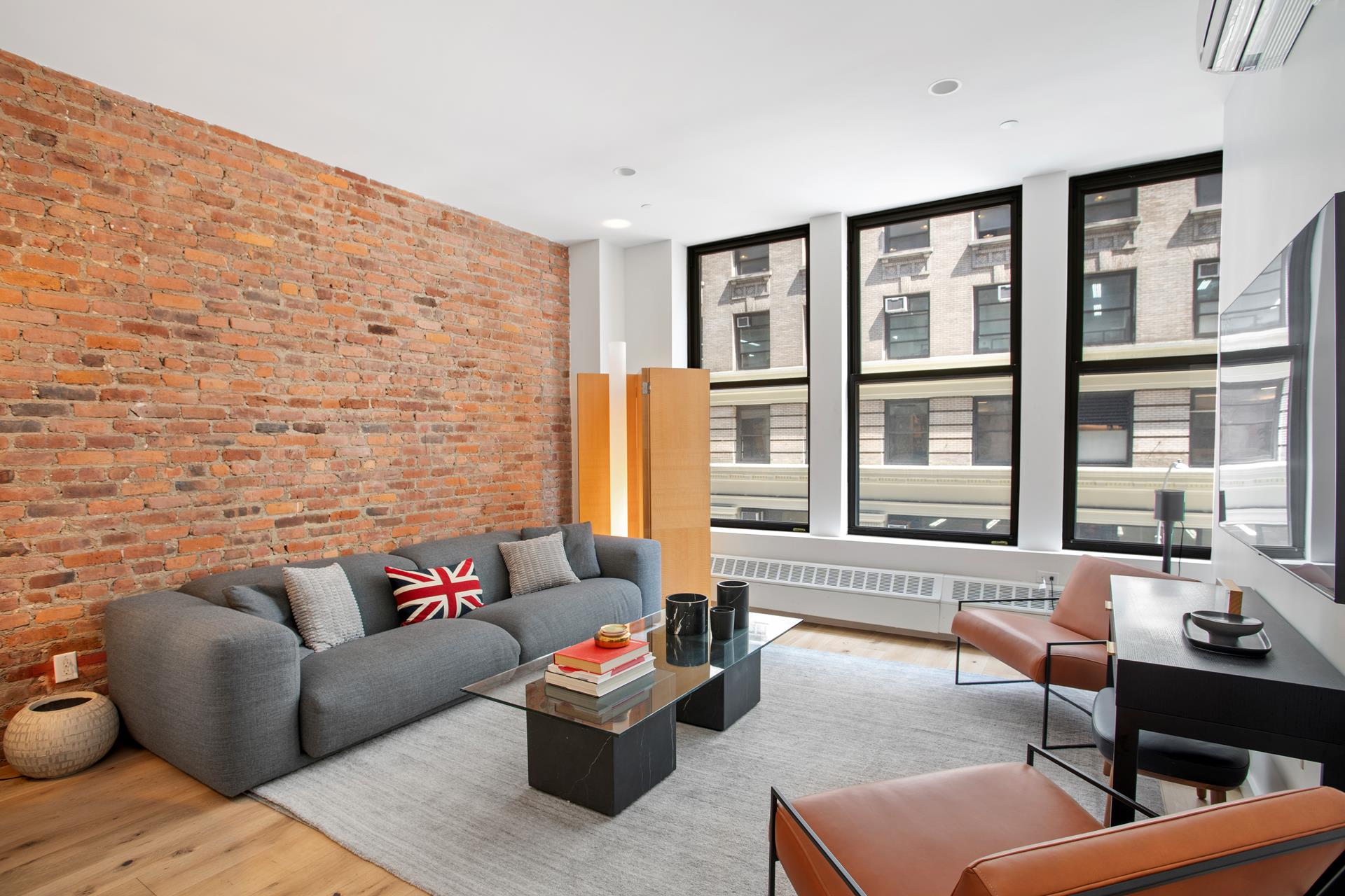 118 W 27TH Street 3F