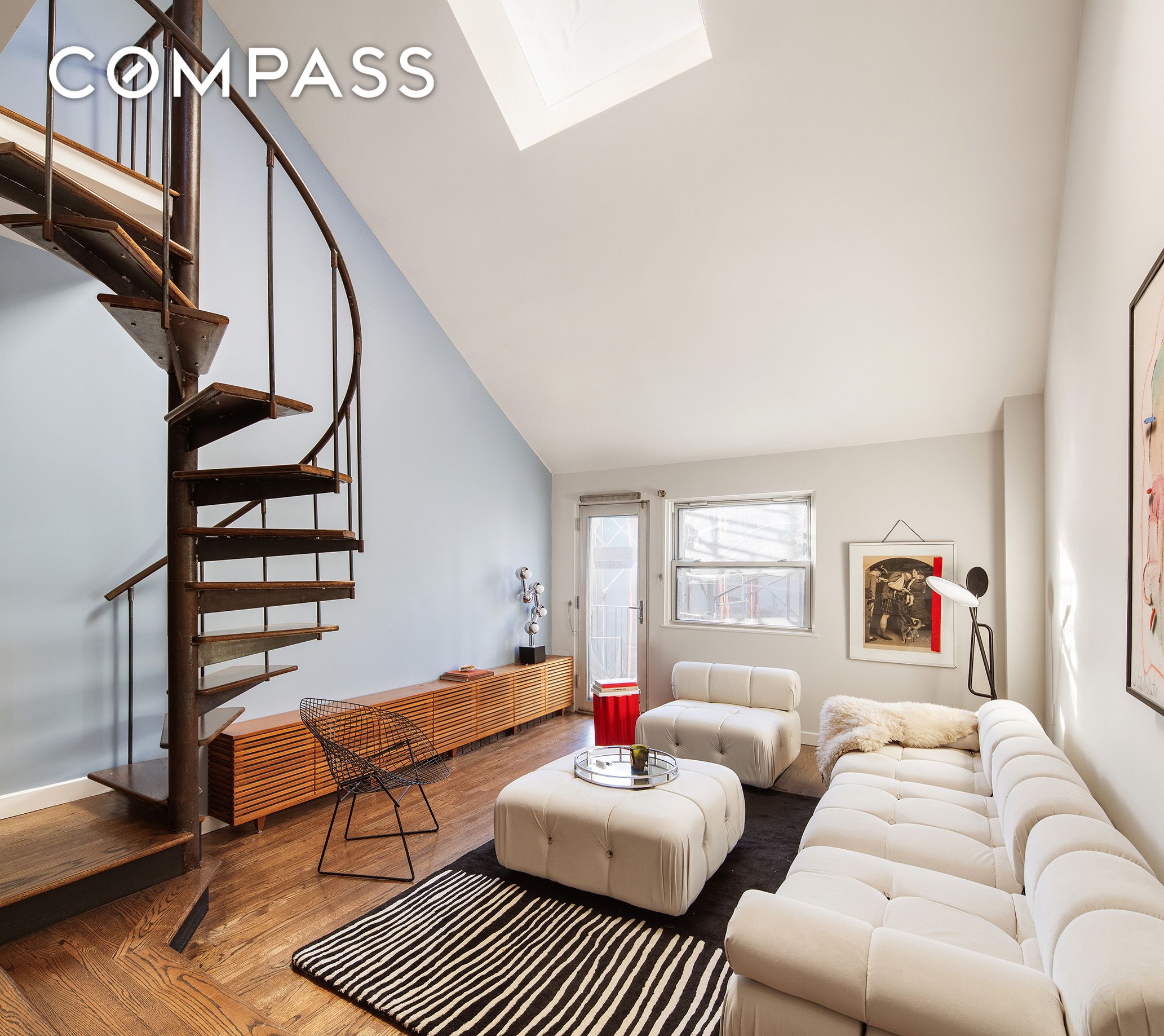 211 Thompson Street PH6D