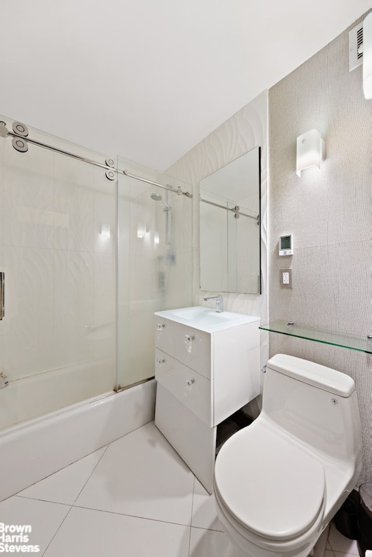 370 E 76TH Street C901