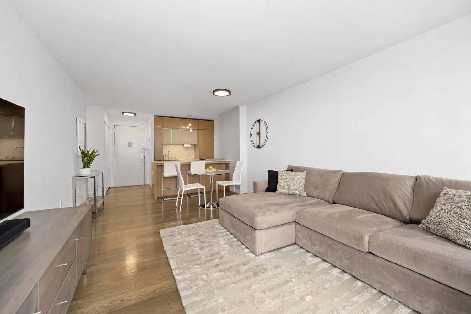 225 RECTOR Place 19E