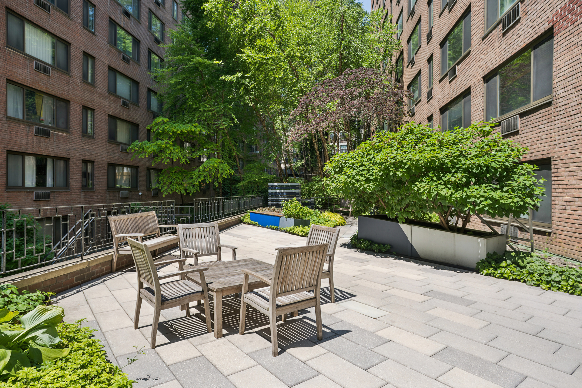 420 E 64TH Street E6D