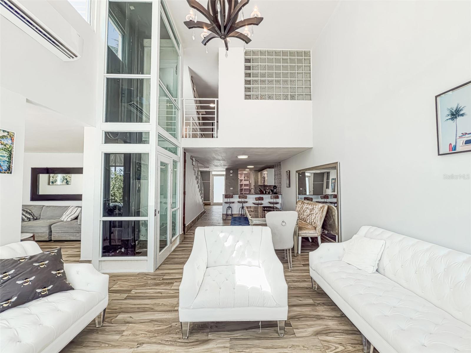 119 CALLE BOULEVARD