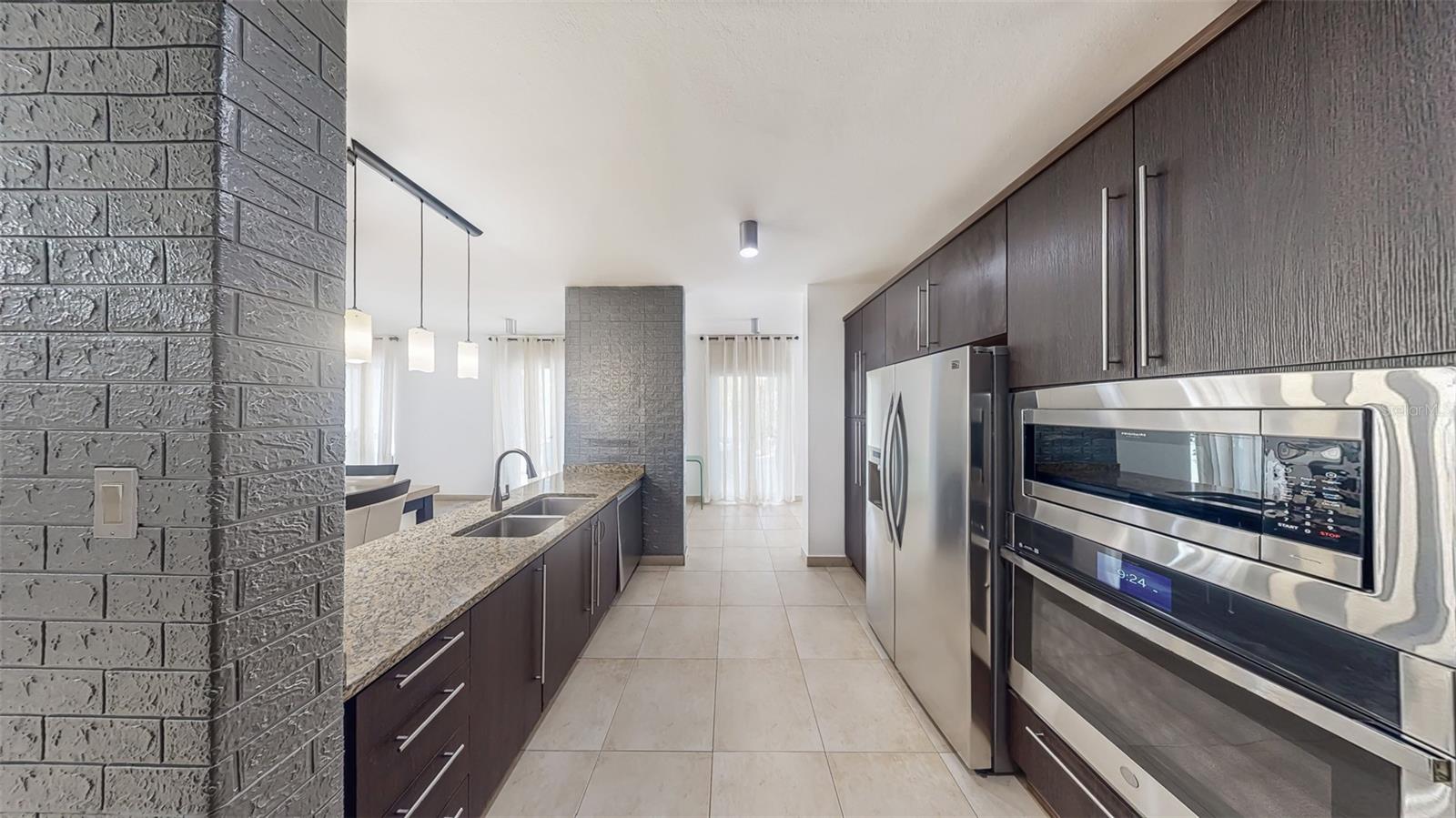 6690 CALLE MALACHITE