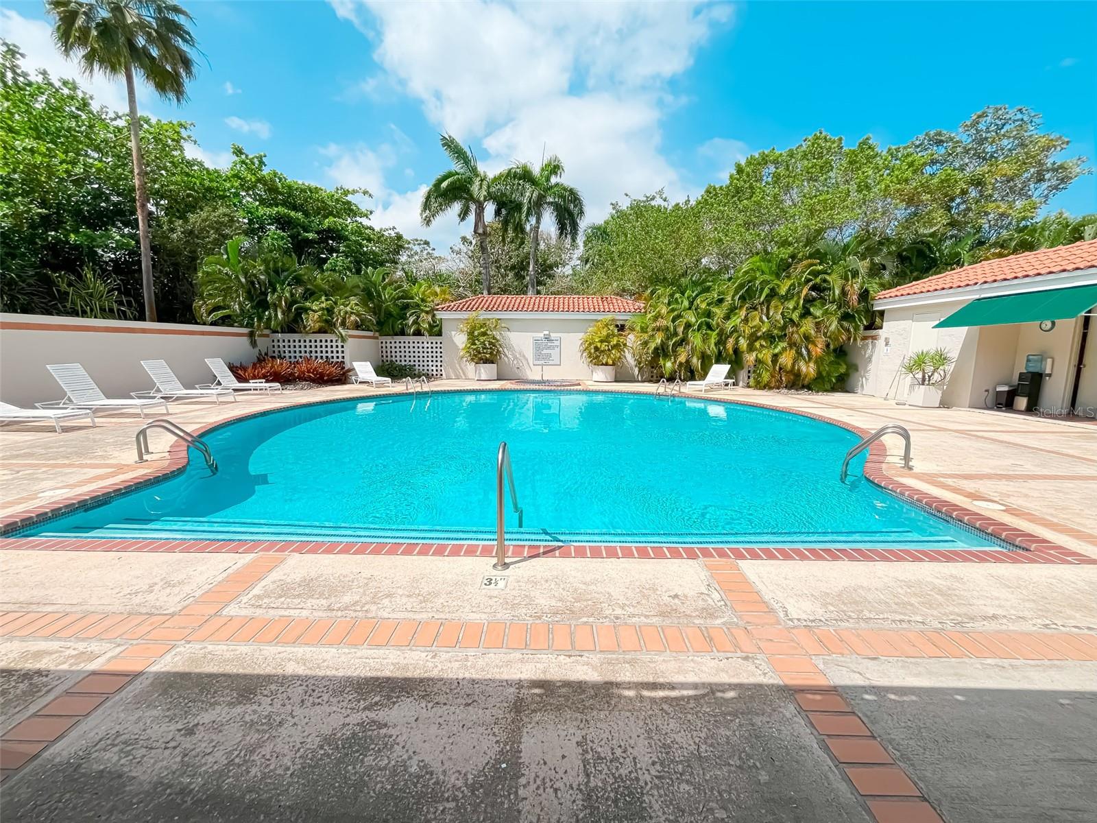 The Fairways Drive THE FAIRWAYS DRIVE