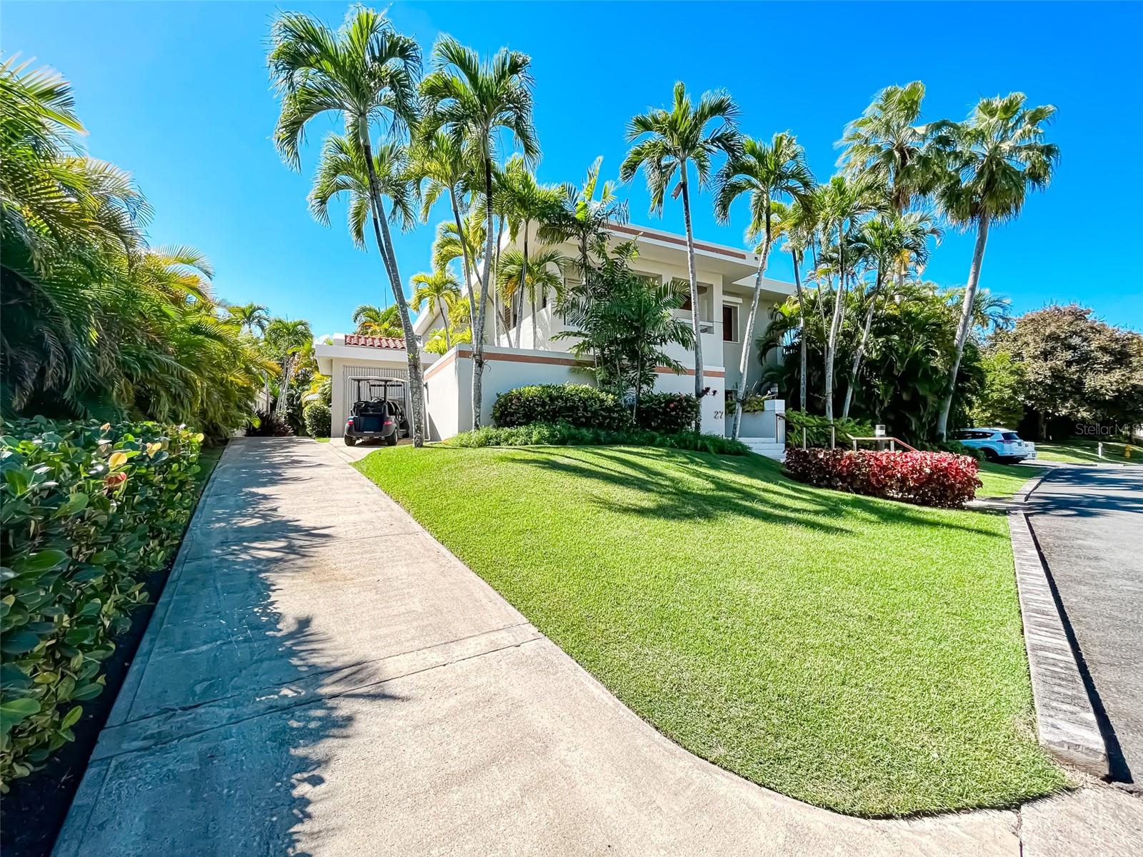 The Fairways Drive THE FAIRWAYS DRIVE