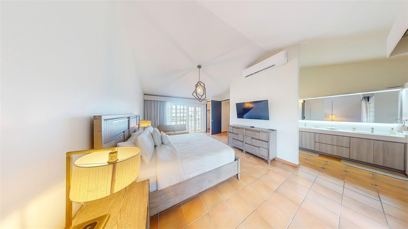 53 CALLE ARRECIFE