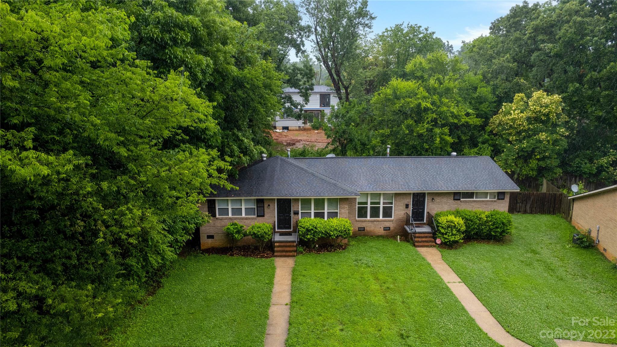 1613 Herrin Avenue