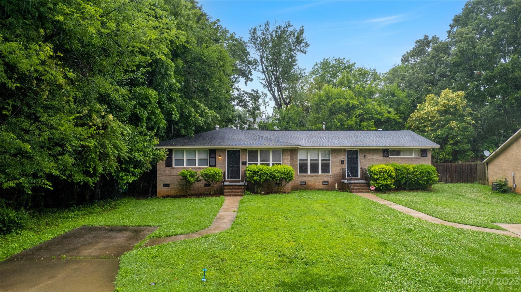 1613 Herrin Avenue