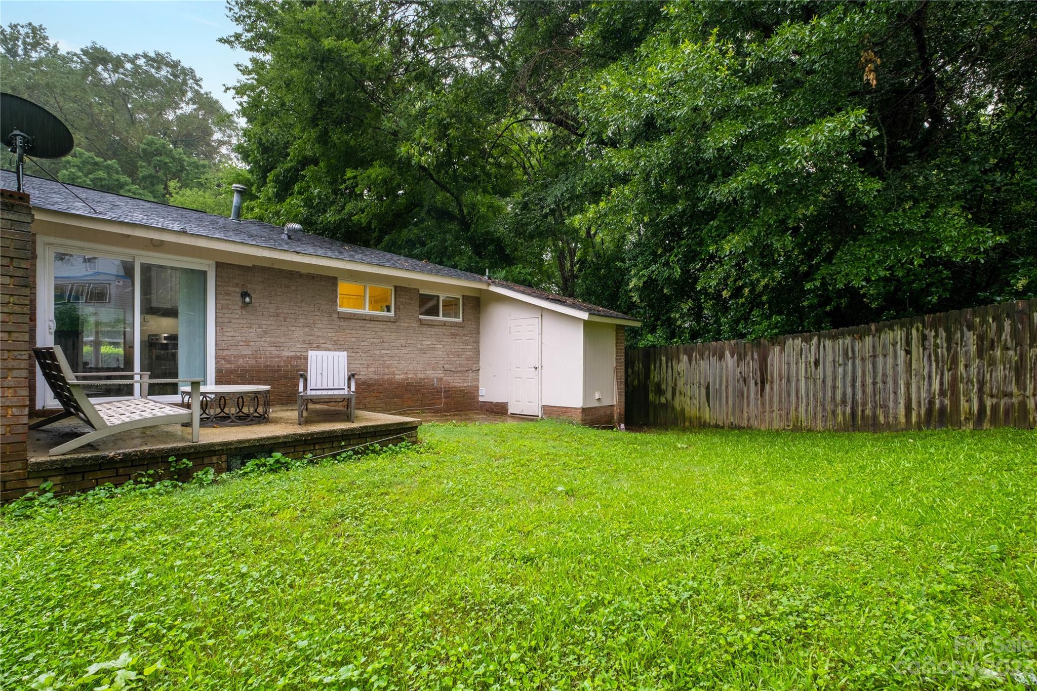 1613 Herrin Avenue