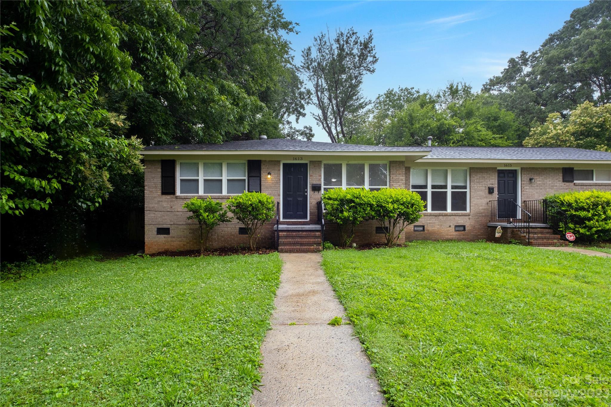 1613 Herrin Avenue