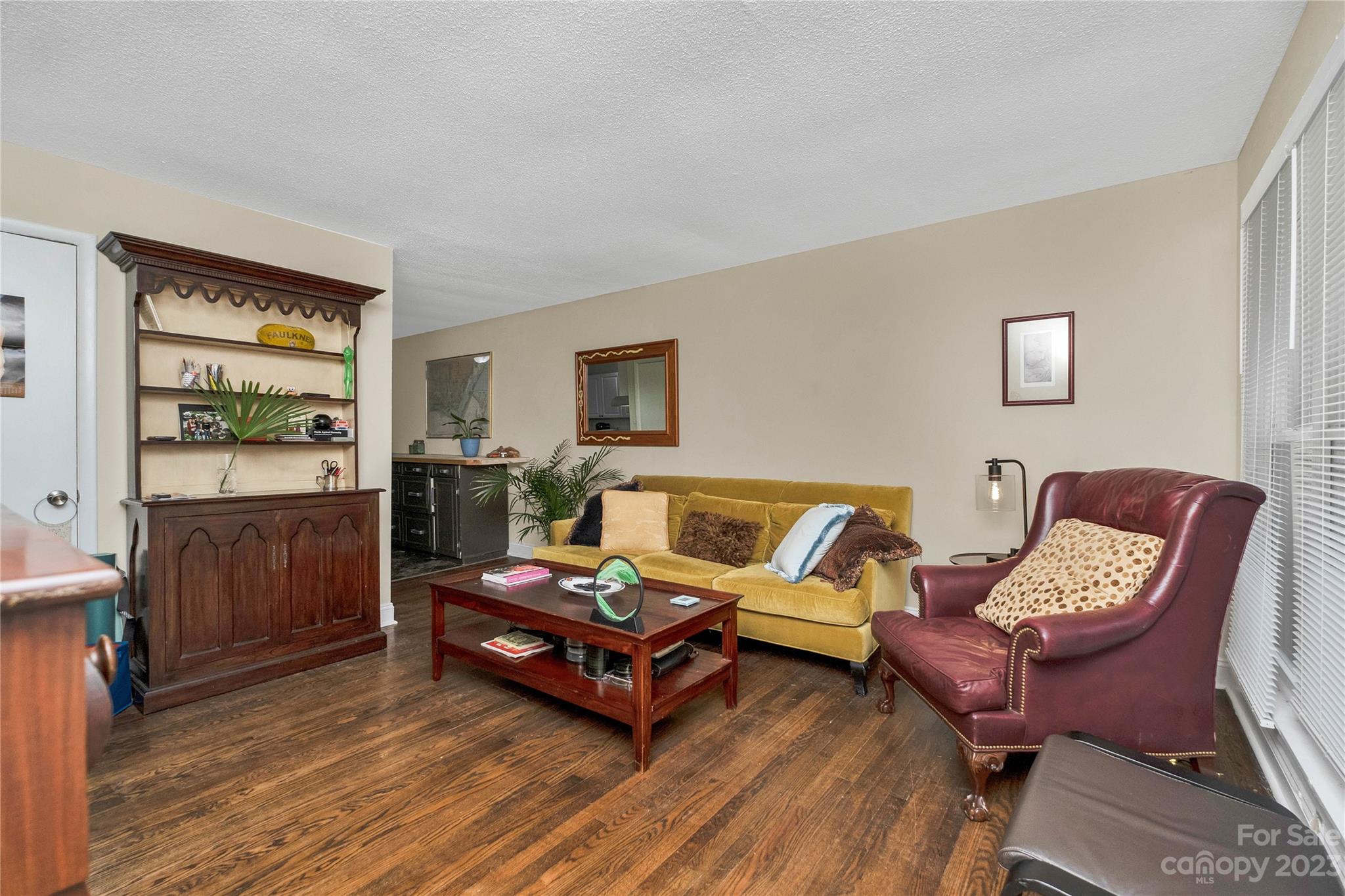 1613 Herrin Avenue