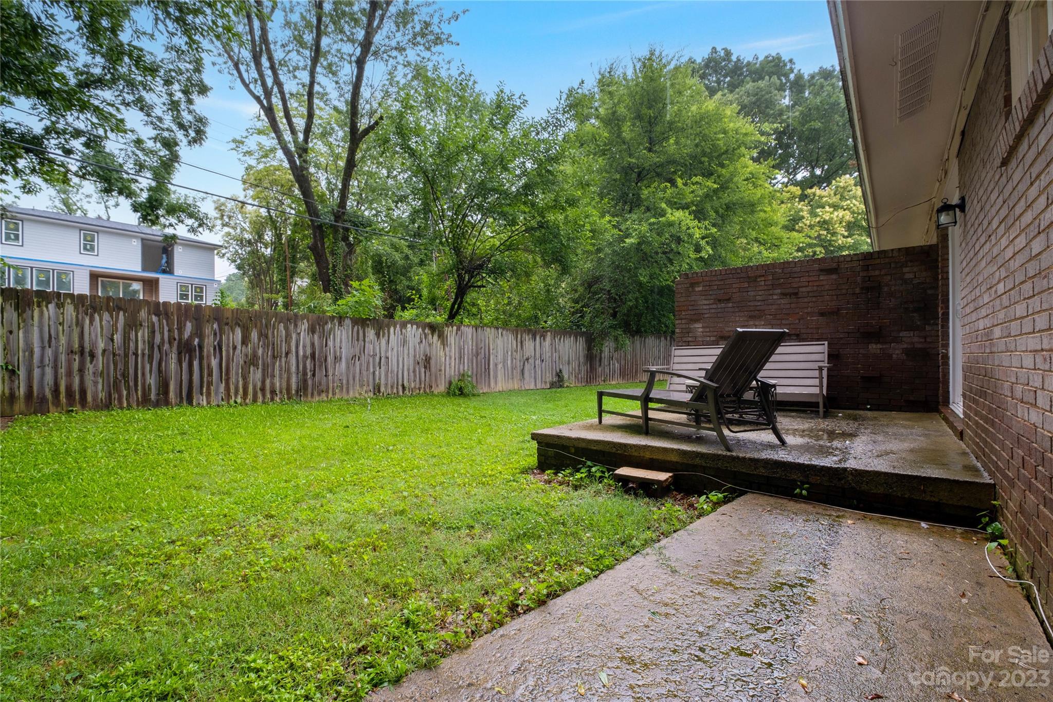 1613 Herrin Avenue