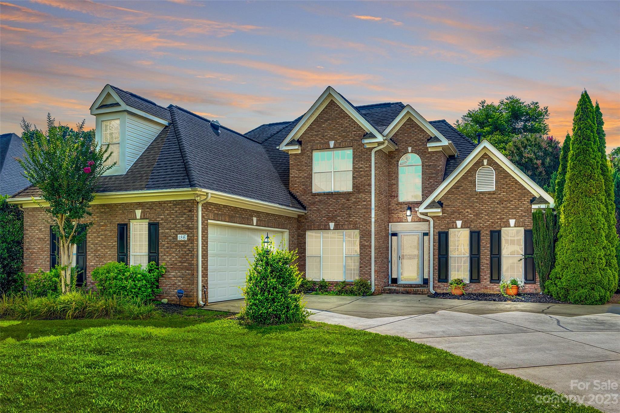 186 Lake Commons Drive