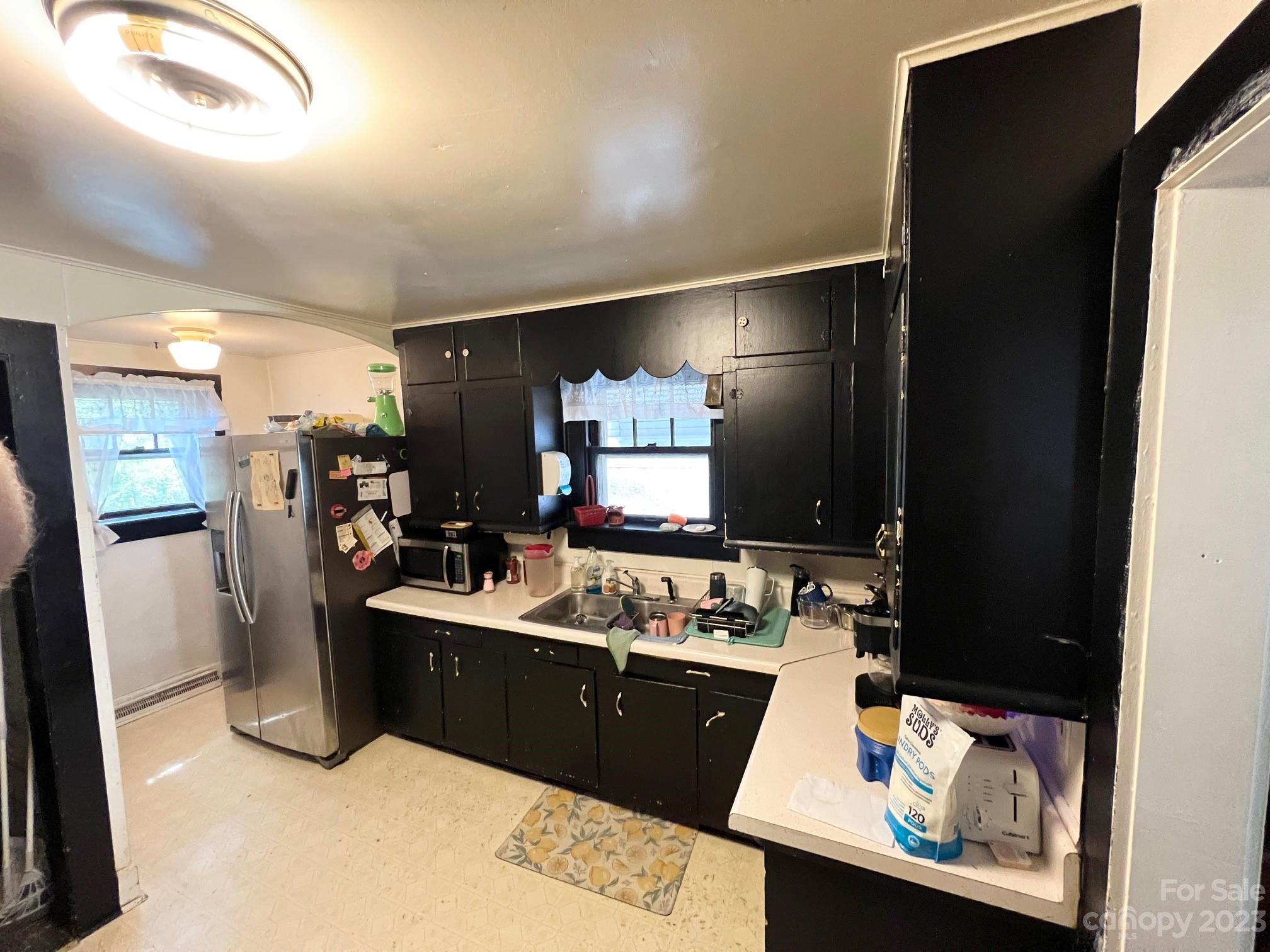 411 E Walnut Avenue