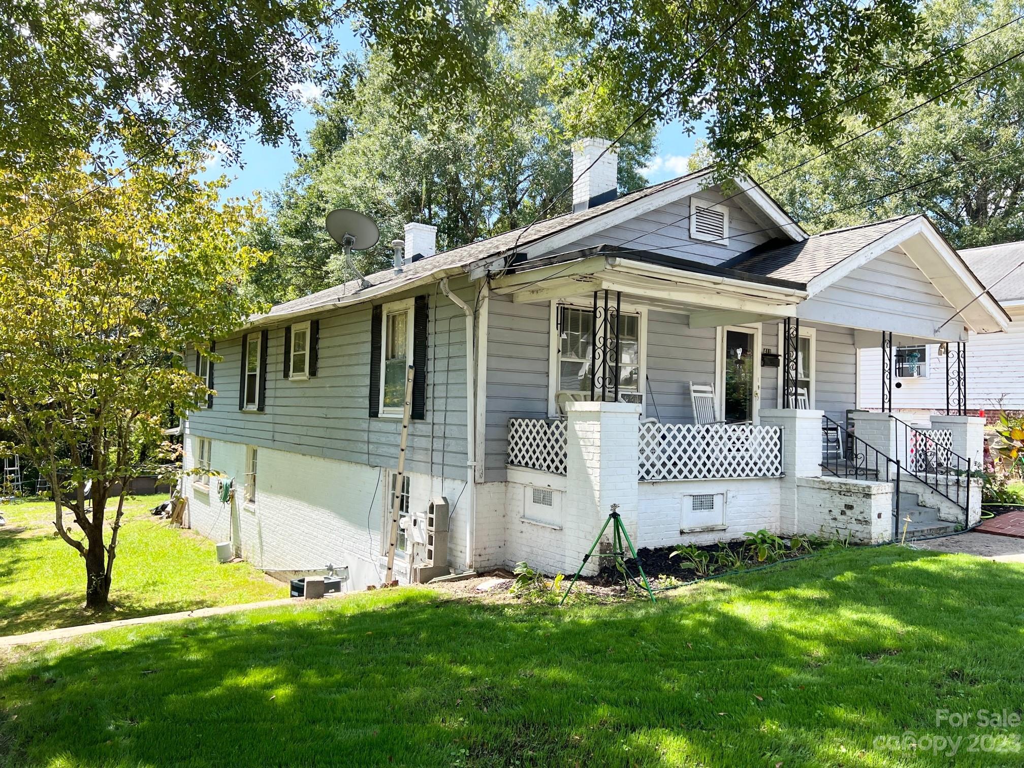 411 E Walnut Avenue
