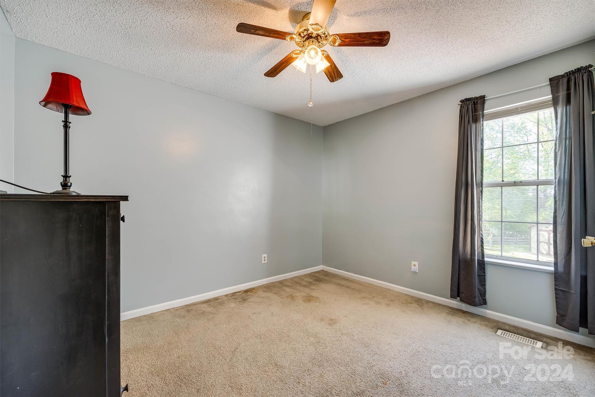 3513 Deer Track Lane