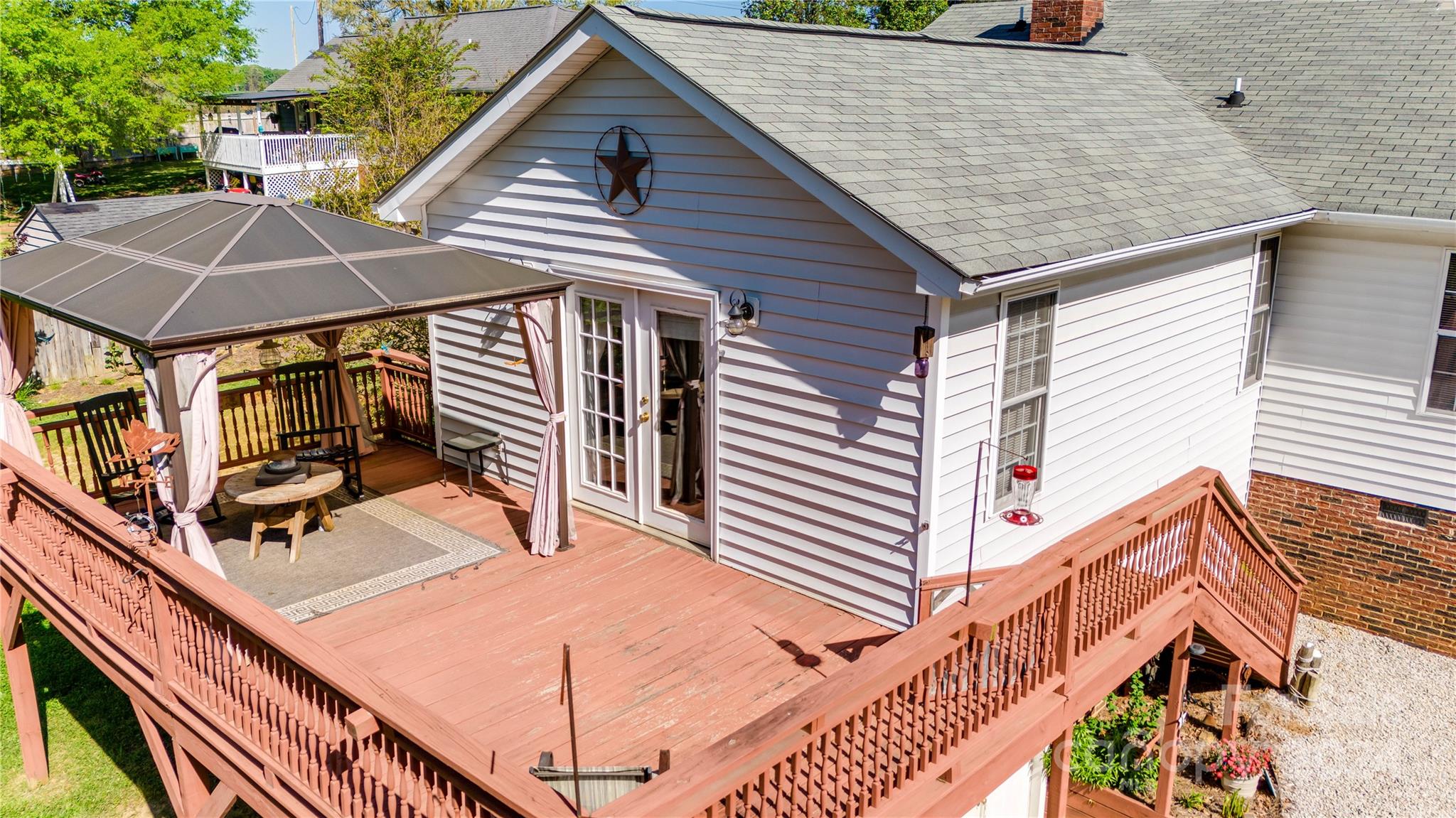 3513 Deer Track Lane