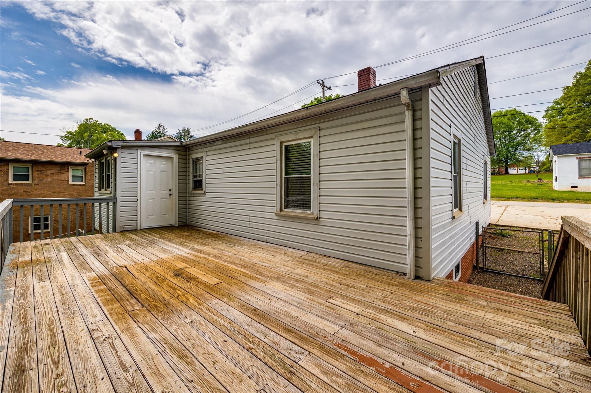 109 N 3rd Avenue