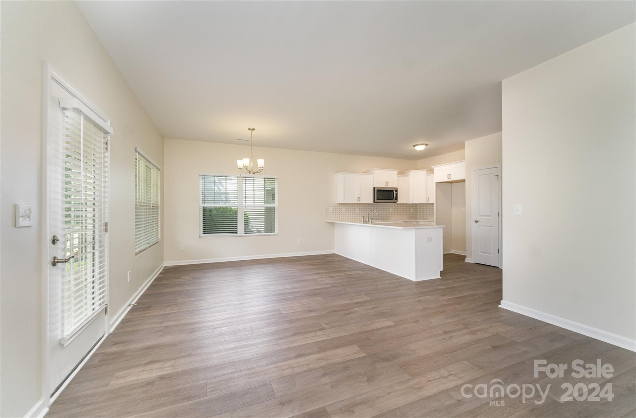 24593 Blue Heron Circle